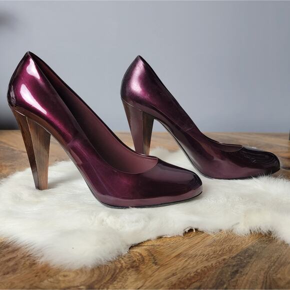 Miu Miu Plum Patent Wood Heel Pumps, Sz EU 38 / US 8 - Picture 6 of 16